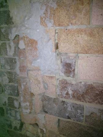 Week10: vertical stacked bricks in hallway